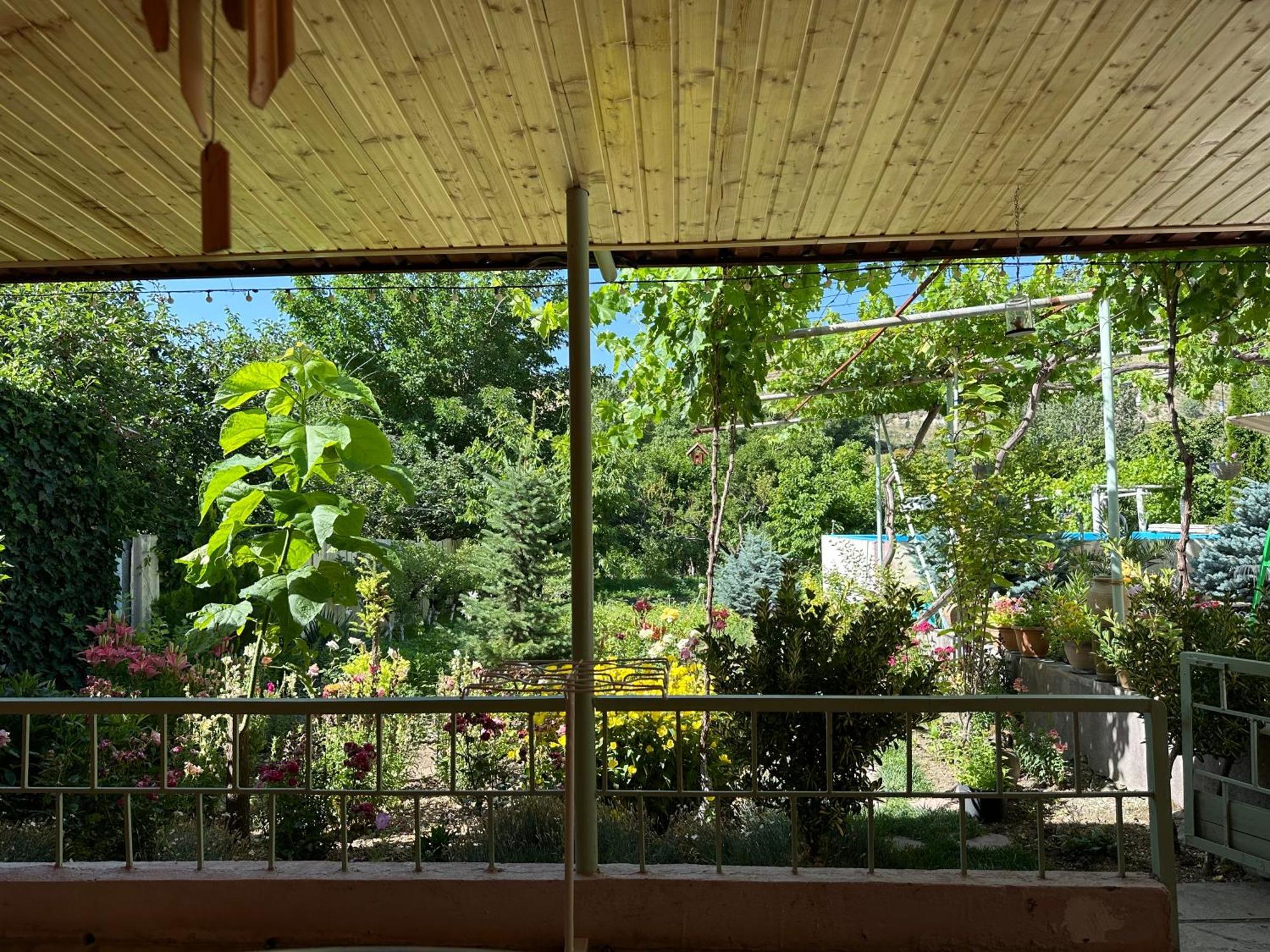 Ashot & Gohar B&B Chʼiva Buitenkant foto